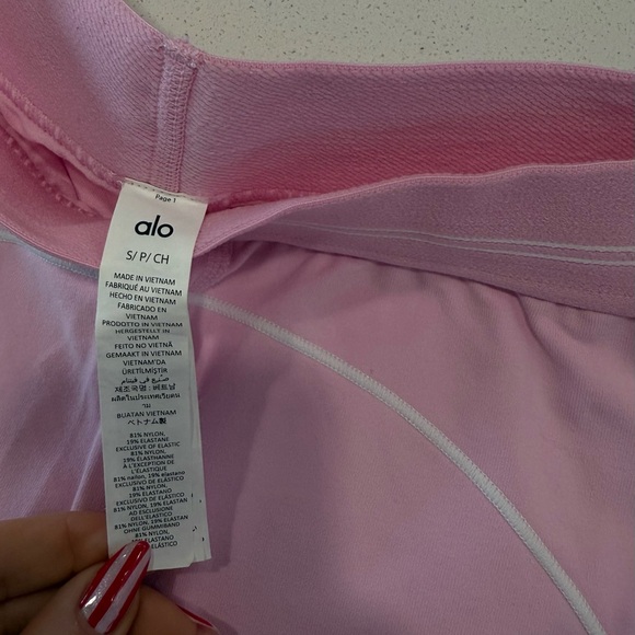 Alo Sweet Pink Airbrush High-Waist Heart Throb Leggings and Bra - Picture 3 of 5